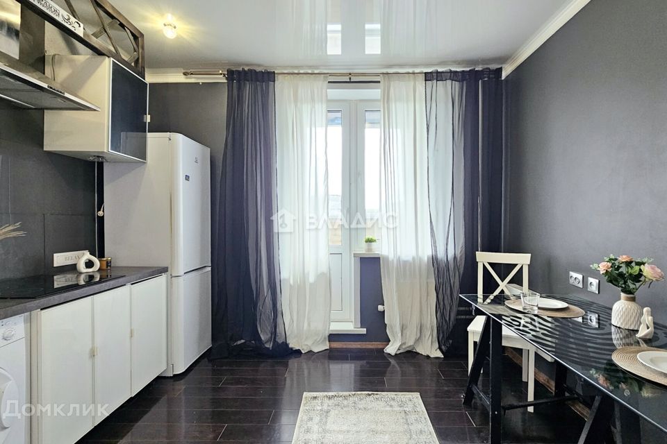 Продаётся 1-комнатная квартира, 40.2 м²