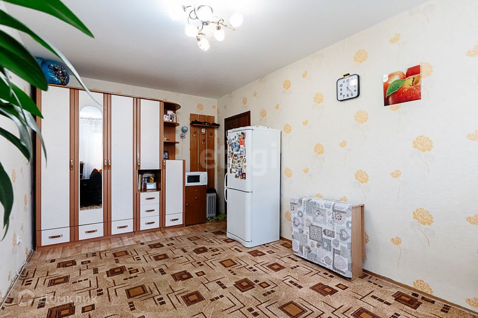 Продаётся комната в 4-комн. квартире, 15.8 м²
