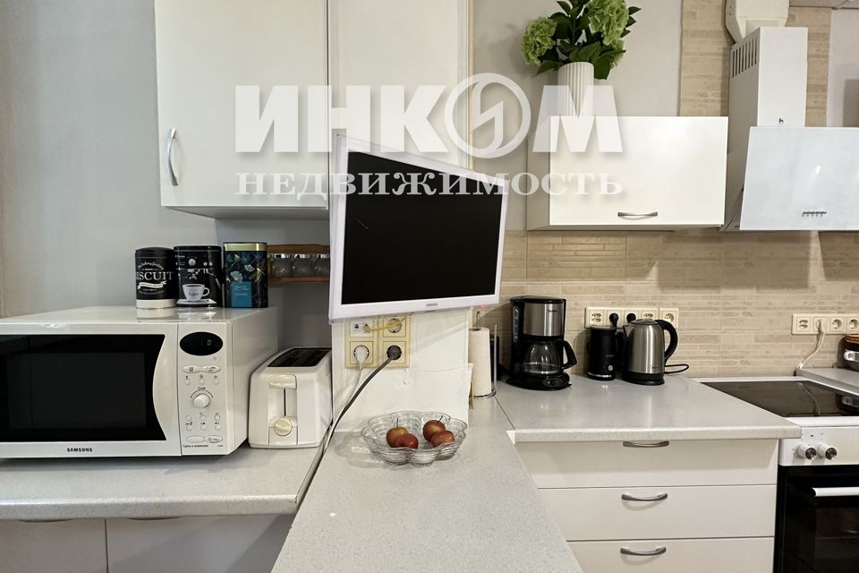 Продаётся 4-комнатная квартира, 76 м²