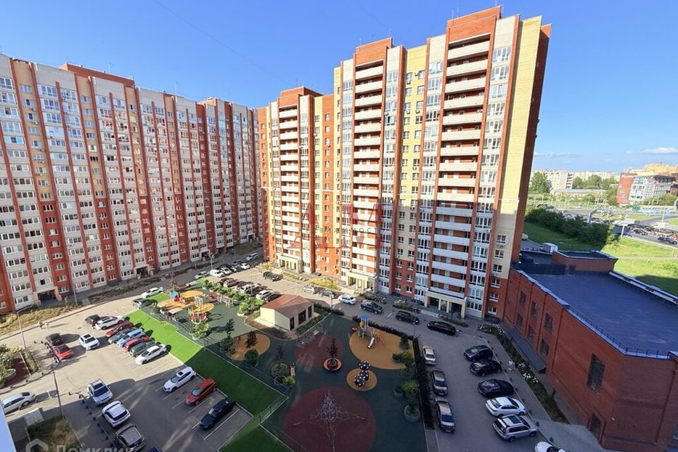 Продаётся 2-комнатная квартира, 76.7 м²