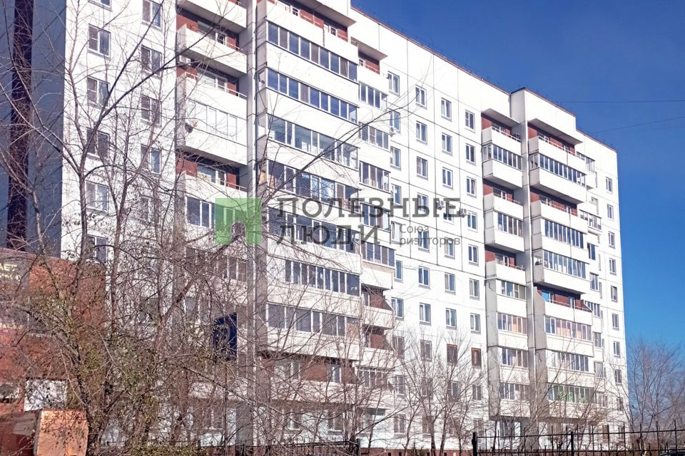 Продаётся 4-комнатная квартира, 92 м²