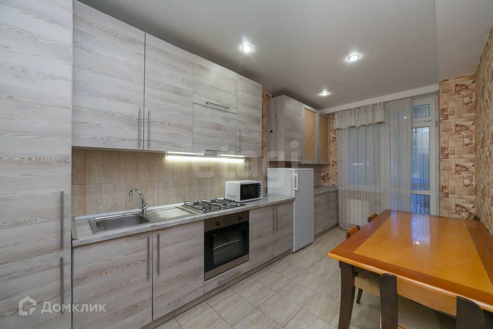 Продаётся 1-комнатная квартира, 41.1 м²