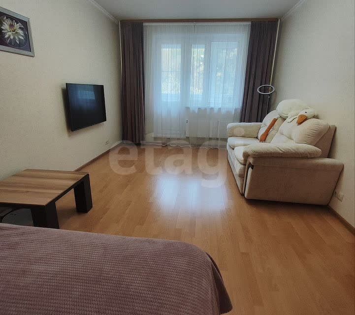 Продаётся 1-комнатная квартира, 37.6 м²