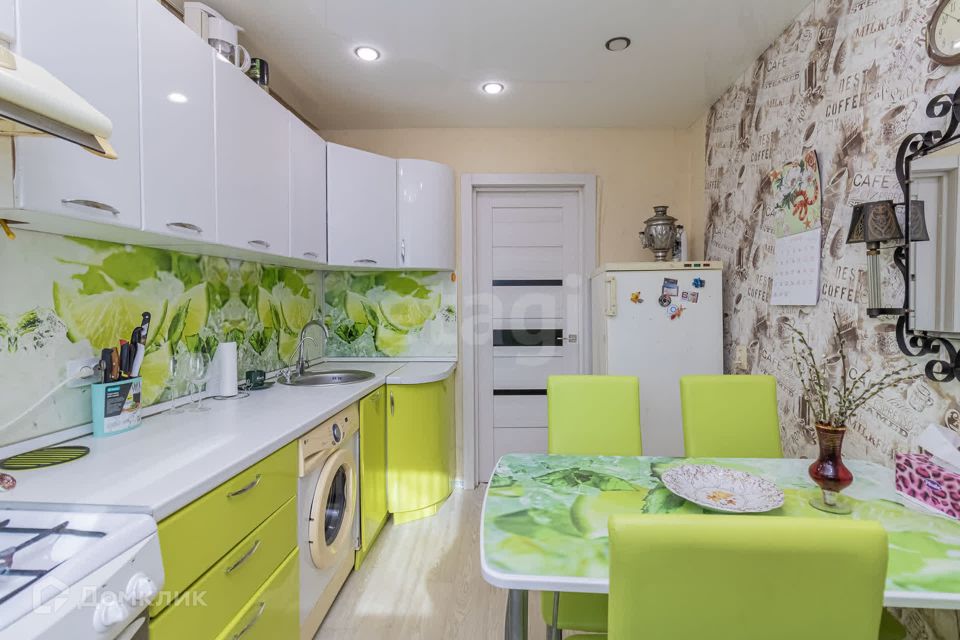 Продаётся 3-комнатная квартира, 63.5 м²