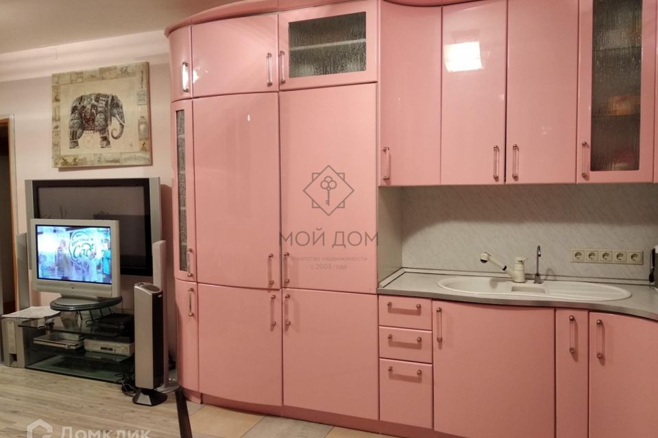 Продаётся 2-комнатная квартира, 82.5 м²