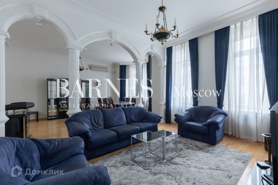 Продаётся 4-комнатная квартира, 160 м²