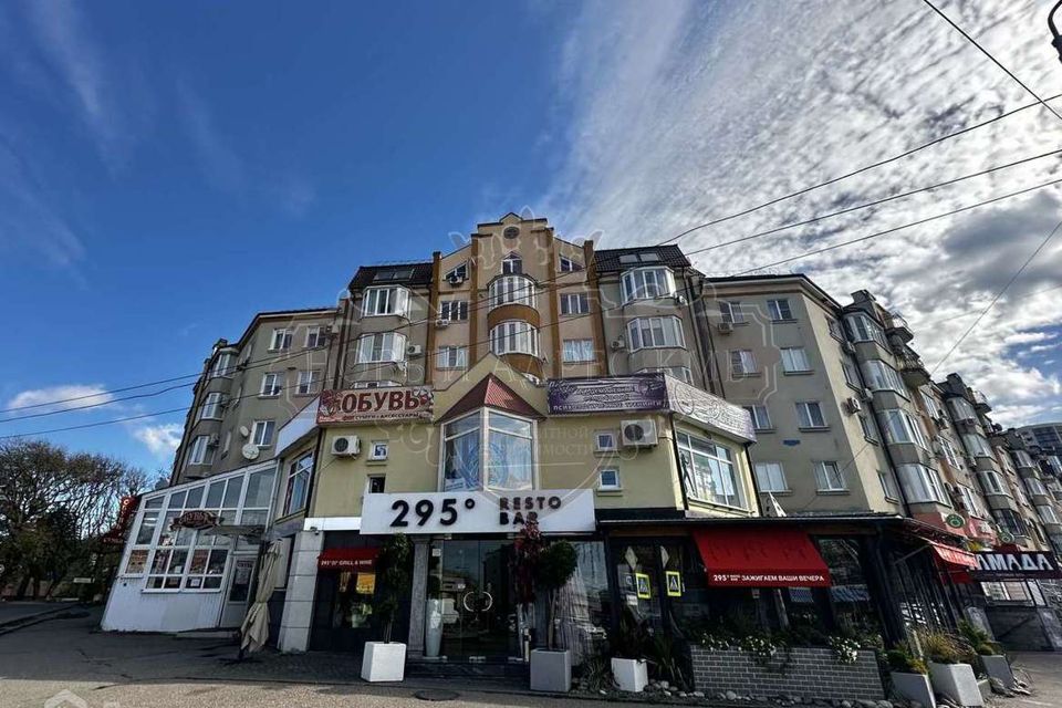 Продаётся 3-комнатная квартира, 99 м²