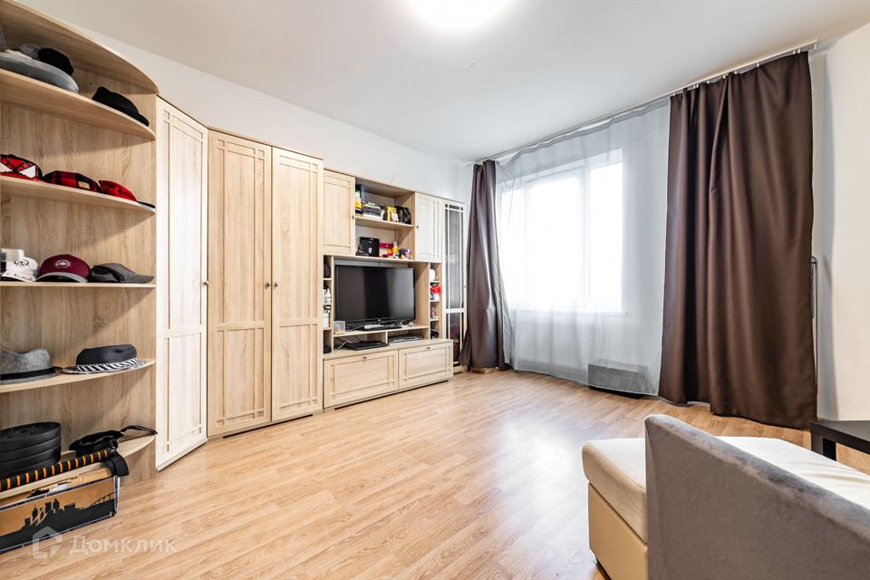 Продаётся 1-комнатная квартира, 43.25 м²