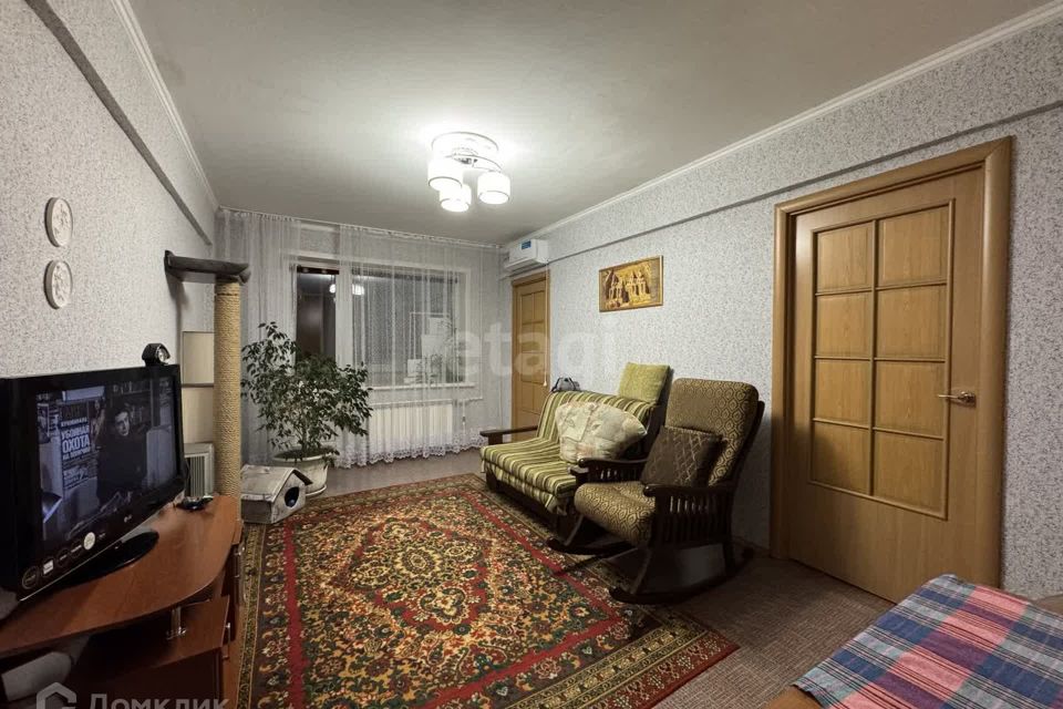 Продаётся 3-комнатная квартира, 48.9 м²