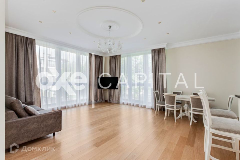 Сдаётся 5-комнатная квартира, 190 м²