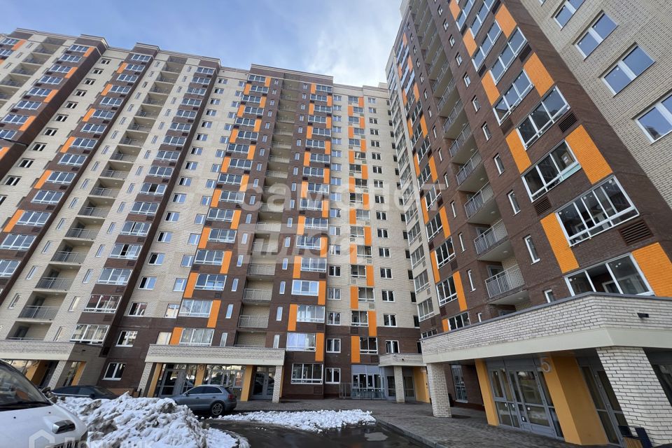 Продаётся 1-комнатная квартира, 37.8 м²