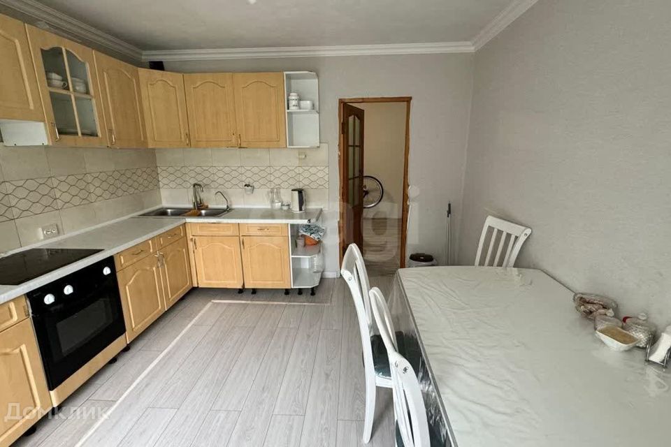 Продаётся 4-комнатная квартира, 104.4 м²