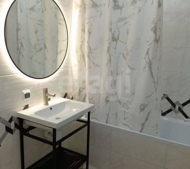 Продаётся 1-комнатная квартира, 37 м²
