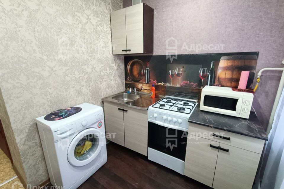 Сдаётся 4-комнатная квартира, 61 м²