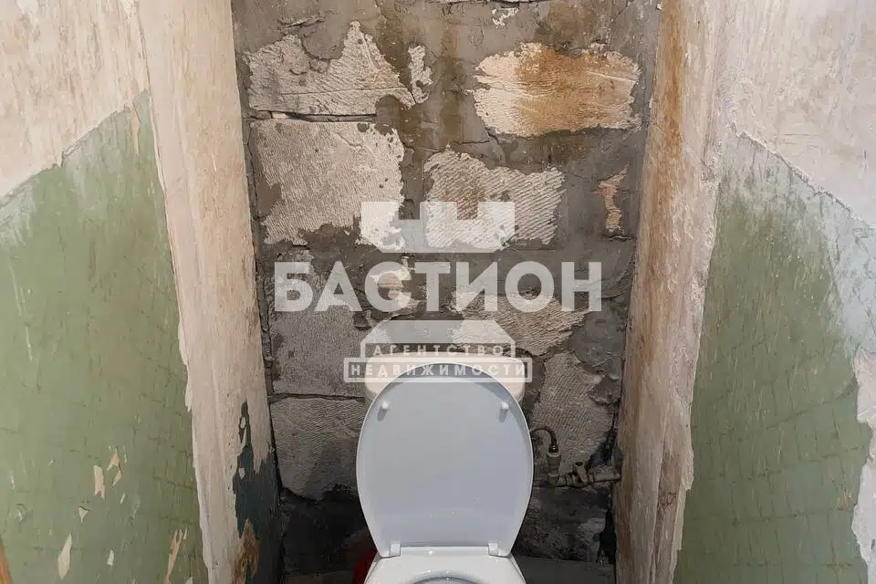 Продаётся 4-комнатная квартира, 66 м²