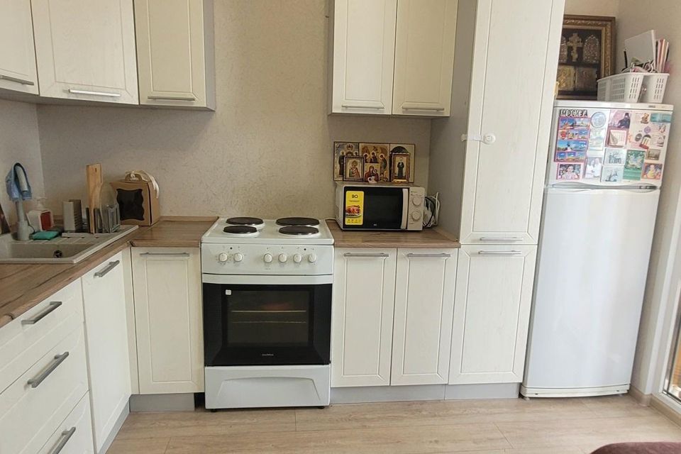 Продаётся 1-комнатная квартира, 38 м²