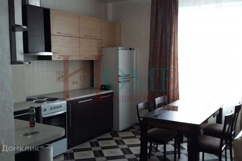 Сдаётся 2-комнатная квартира, 75 м²