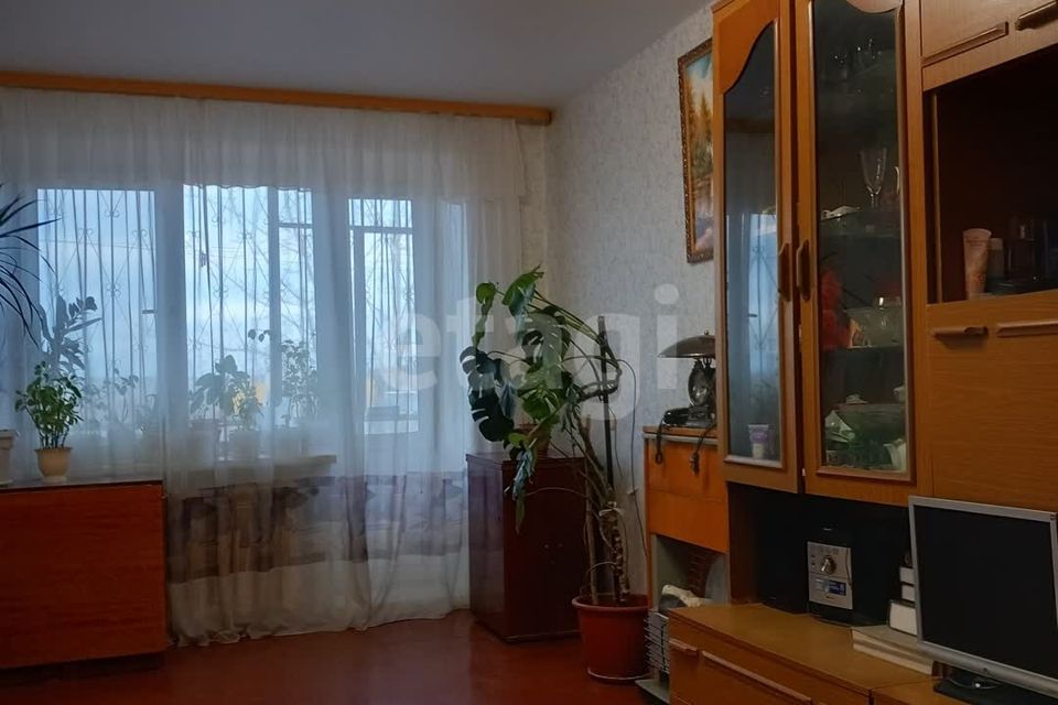 Продаётся 1-комнатная квартира, 42.8 м²