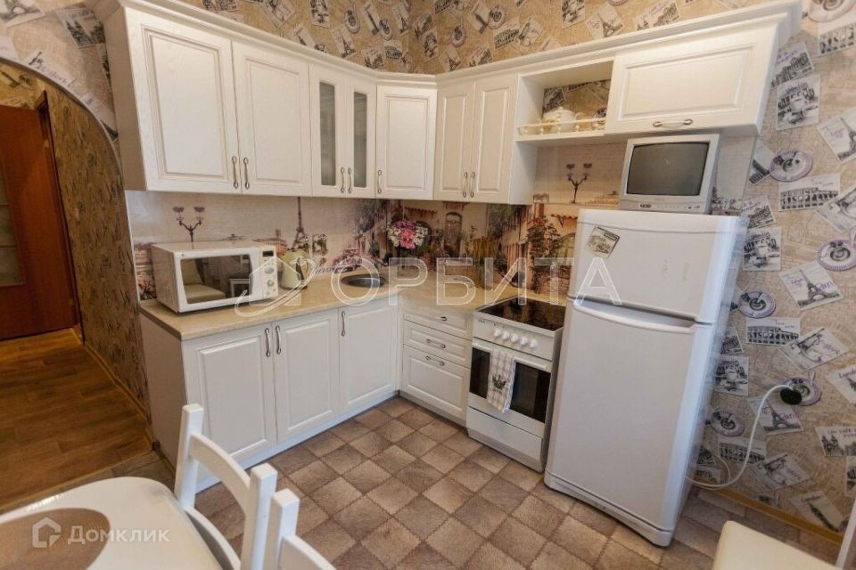 Продаётся 1-комнатная квартира, 41.9 м²