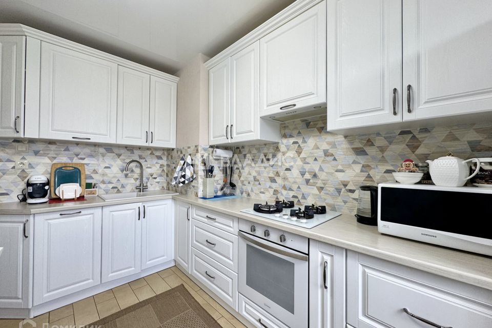 Продаётся 3-комнатная квартира, 70.7 м²