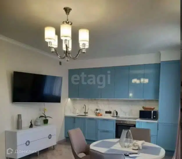 Продаётся 2-комнатная квартира, 63 м²