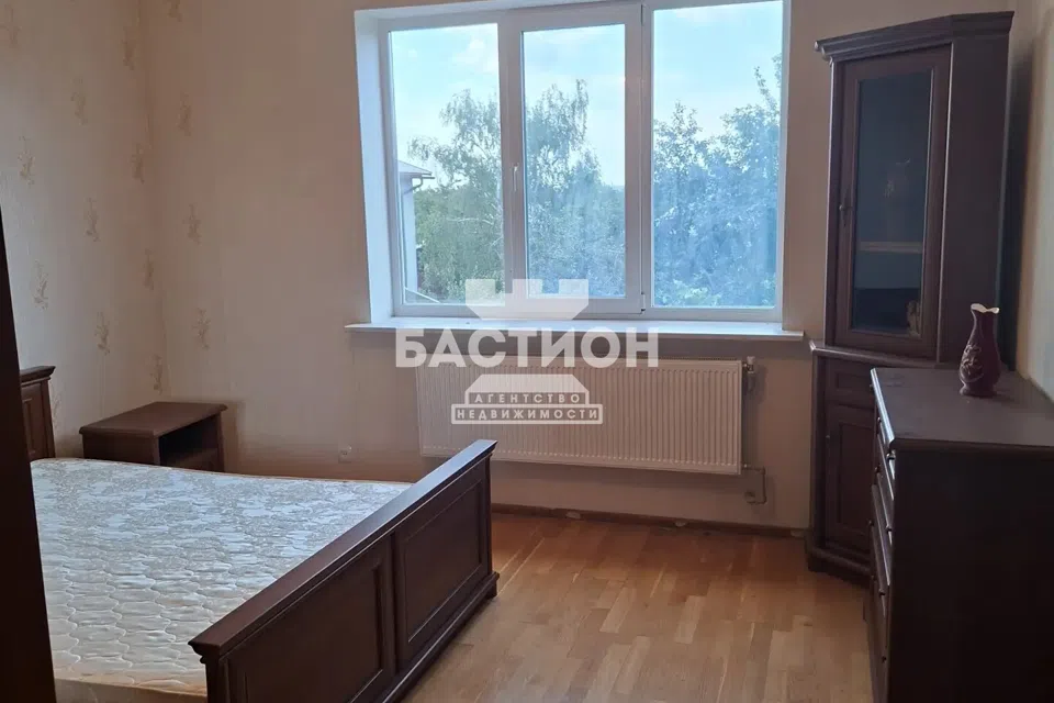 Продаётся 2-этажный дом, 200 м²