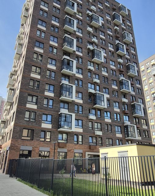 Продаётся 1-комнатная квартира, 35.3 м²