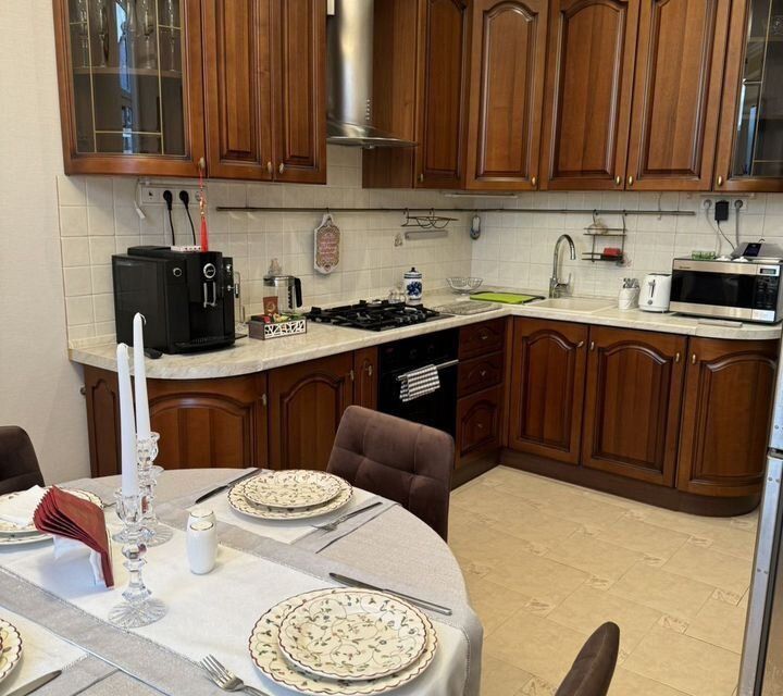 Сдаётся 2-комнатная квартира, 80 м²