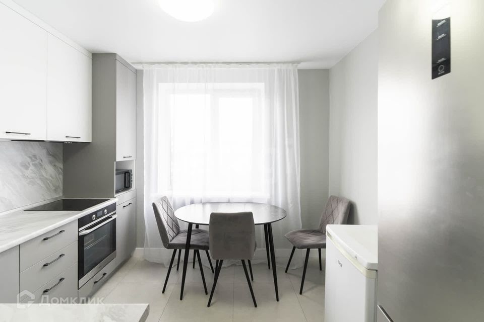 Продаётся 2-комнатная квартира, 50.7 м²