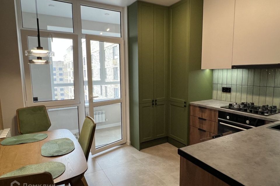 Продаётся 1-комнатная квартира, 42 м²
