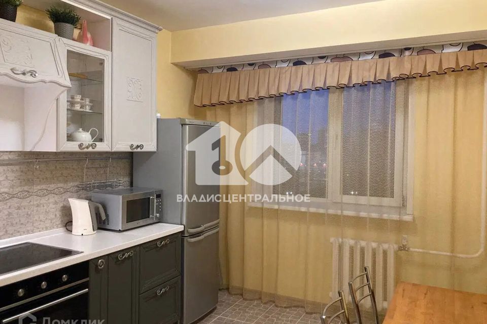 Продаётся 2-комнатная квартира, 67.9 м²