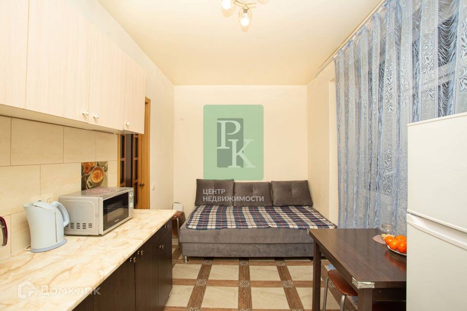 Продаётся 1-комнатная квартира, 42.9 м²