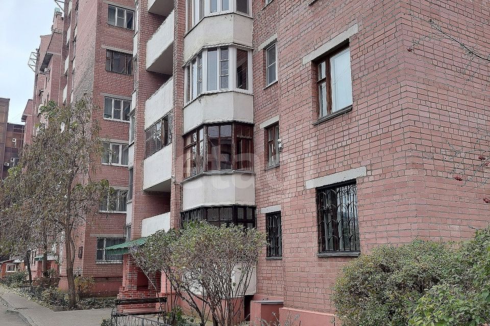 Продаётся 4-комнатная квартира, 115.4 м²