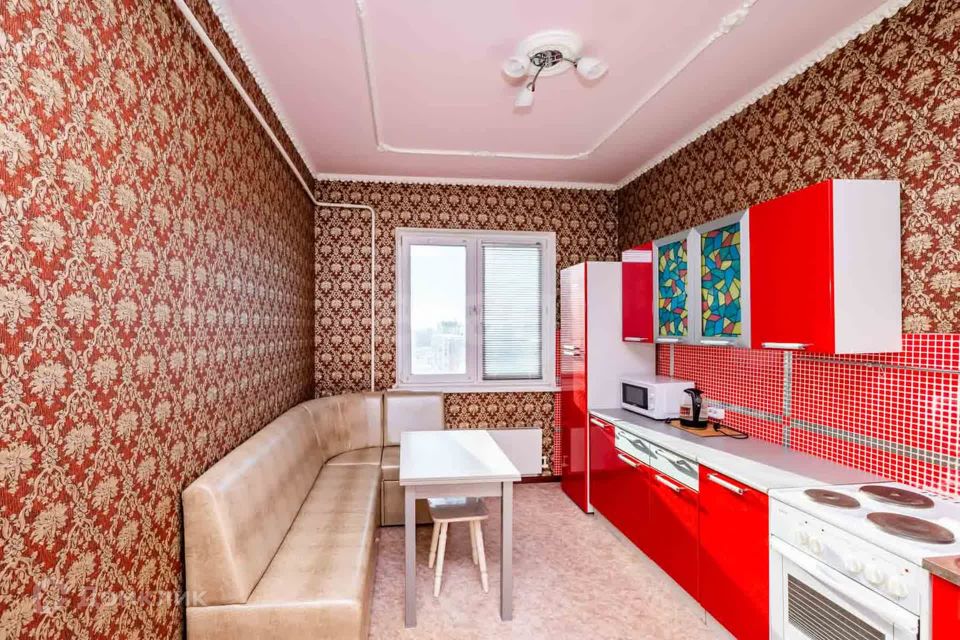 Продаётся 1-комнатная квартира, 43.7 м²