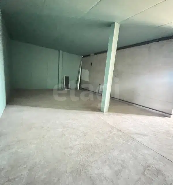 Сдаётся торговое помещение, 600 м²