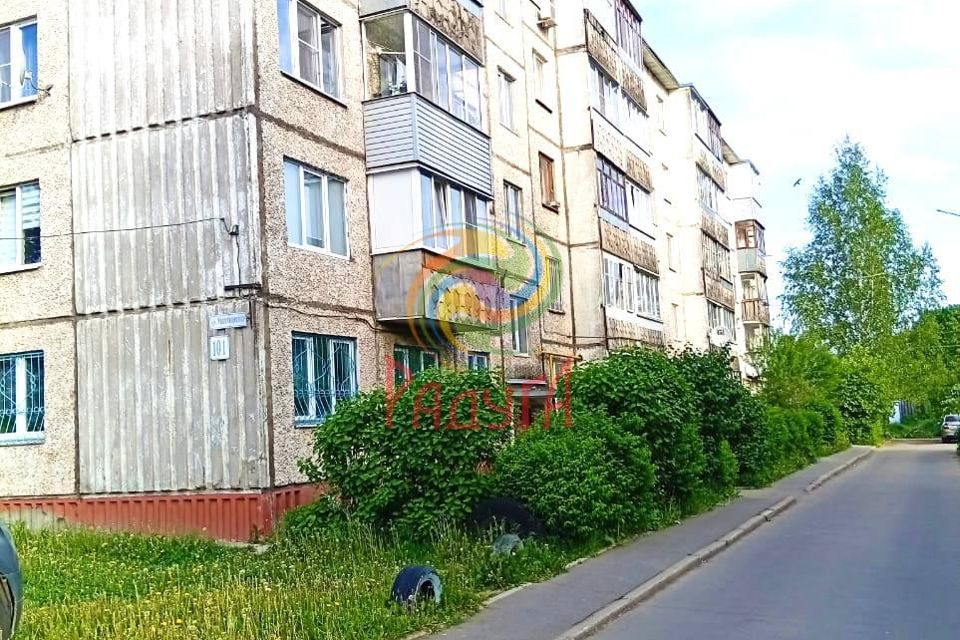 Продаётся 3-комнатная квартира, 61.3 м²