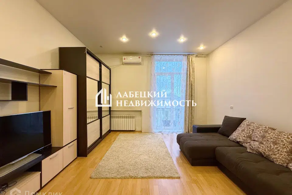 Продаётся 2-комнатная квартира, 64.6 м²