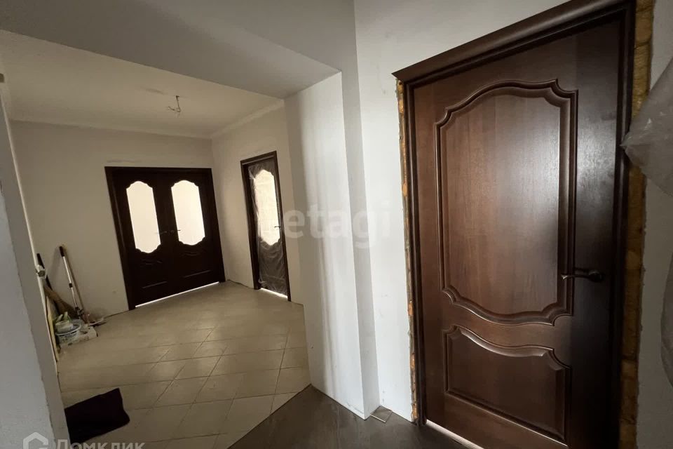 Продаётся 3-комнатная квартира, 98.2 м²