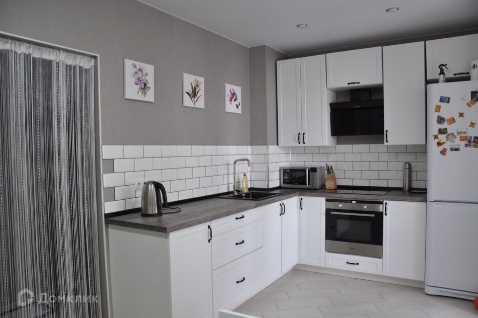 Продаётся 3-комнатная квартира, 80 м²