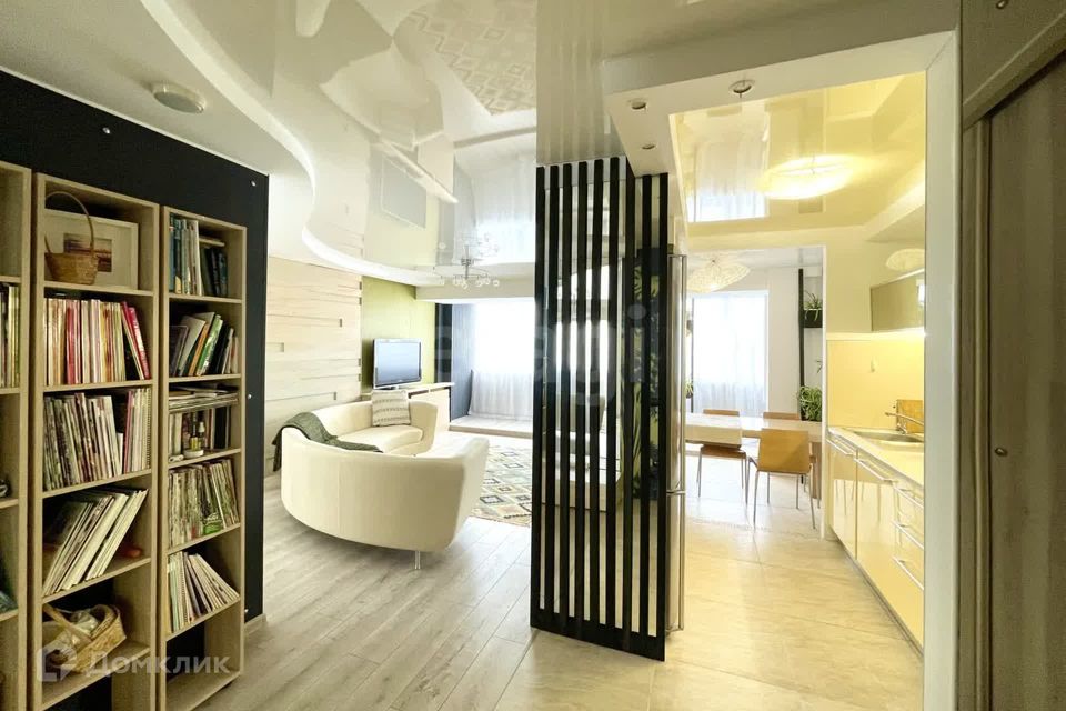 Продаётся 2-комнатная квартира, 65 м²