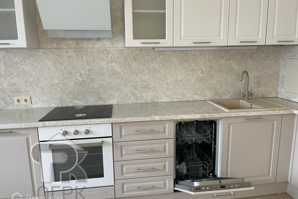Продаётся 2-комнатная квартира, 61.8 м²