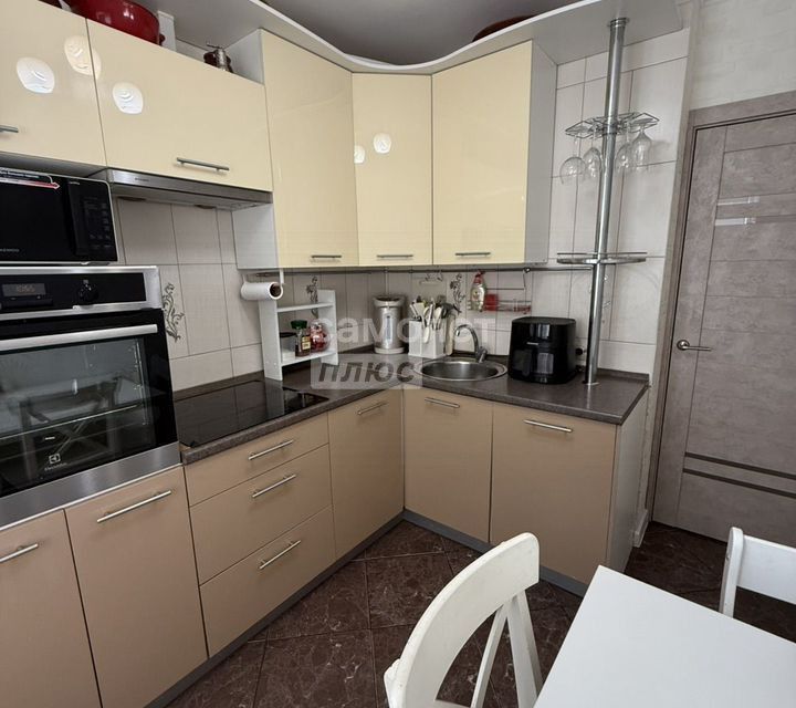 Продаётся 3-комнатная квартира, 64.4 м²