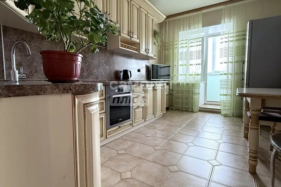 Продаётся 2-комнатная квартира, 70.5 м²