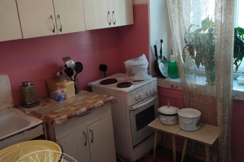 Продаётся 3-комнатная квартира, 59.5 м²