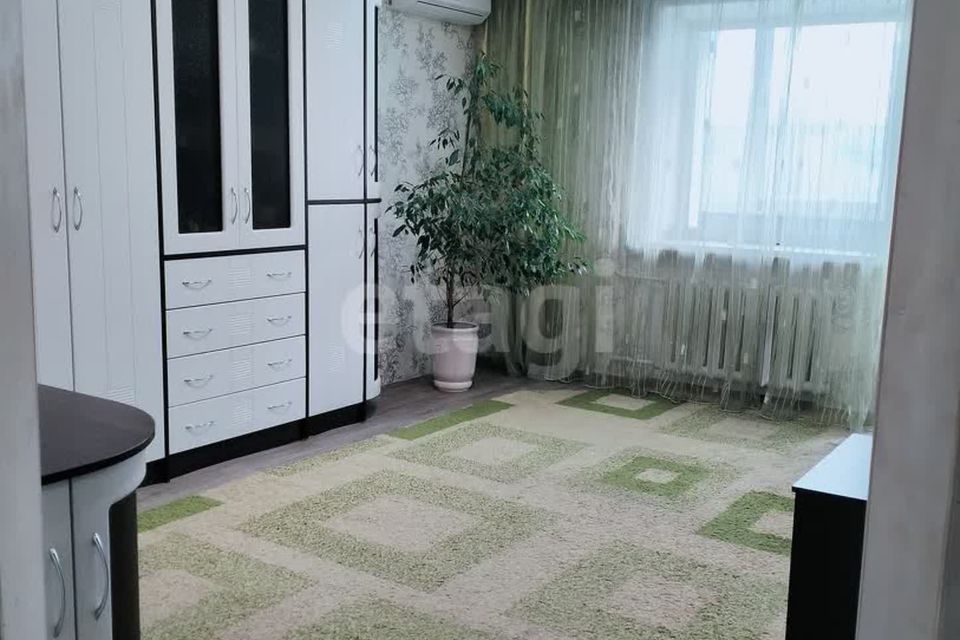 Продаётся 3-комнатная квартира, 59.6 м²