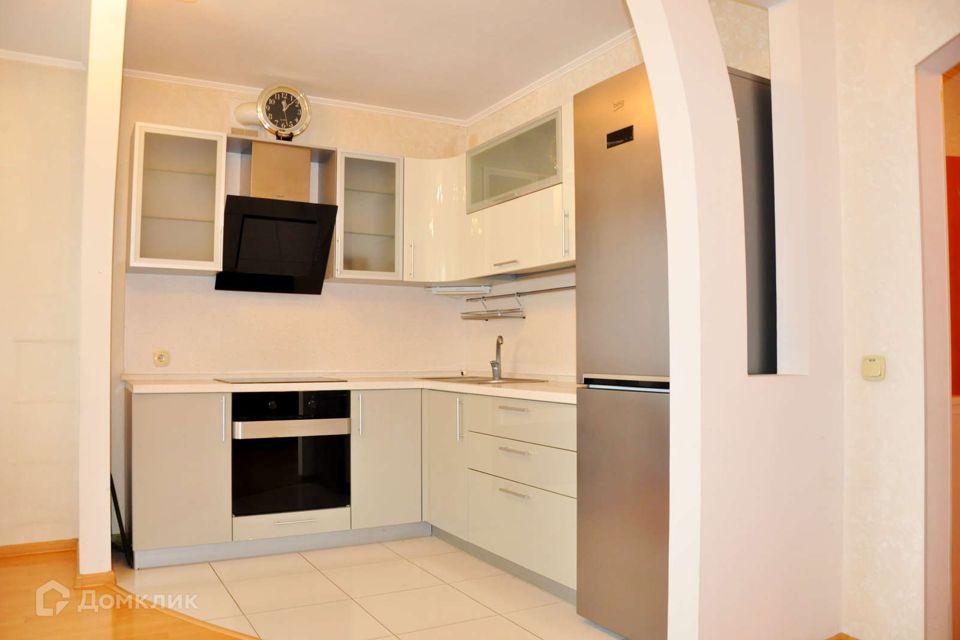 Продаётся 2-комнатная квартира, 60.8 м²