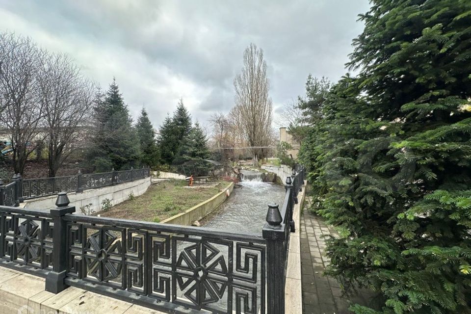 Продаётся 1-комнатная квартира, 46 м²