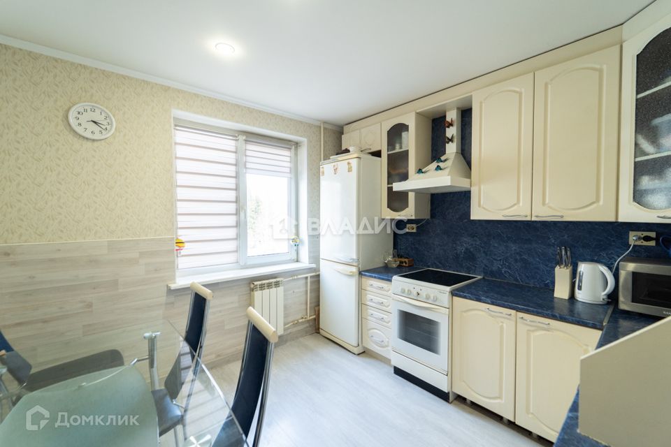 Продаётся 4-комнатная квартира, 72.6 м²
