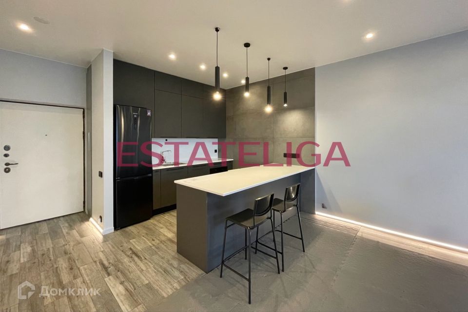 Продаётся 2-комнатная квартира, 65 м²
