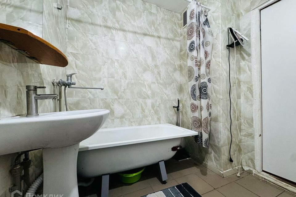 Сдаётся 2-комнатная квартира, 64 м²